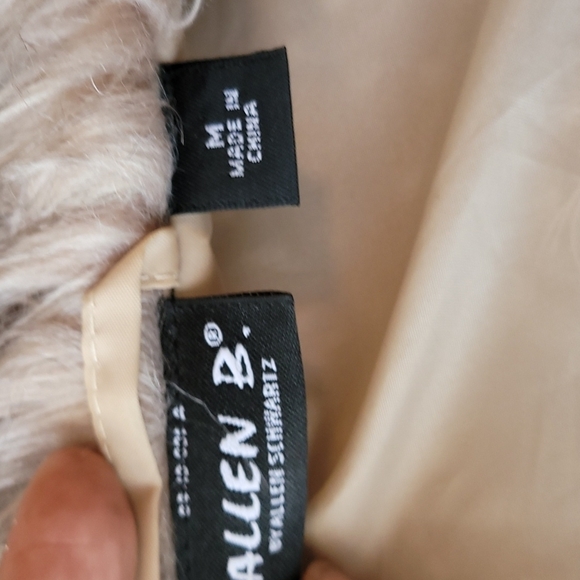 Allen B by Allen Schwartz Faux Fur Vest Size Medium - Picture 4 of 5